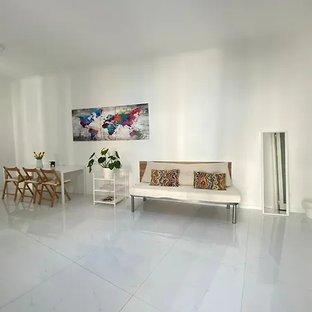 80mq With Terrace Apartment
